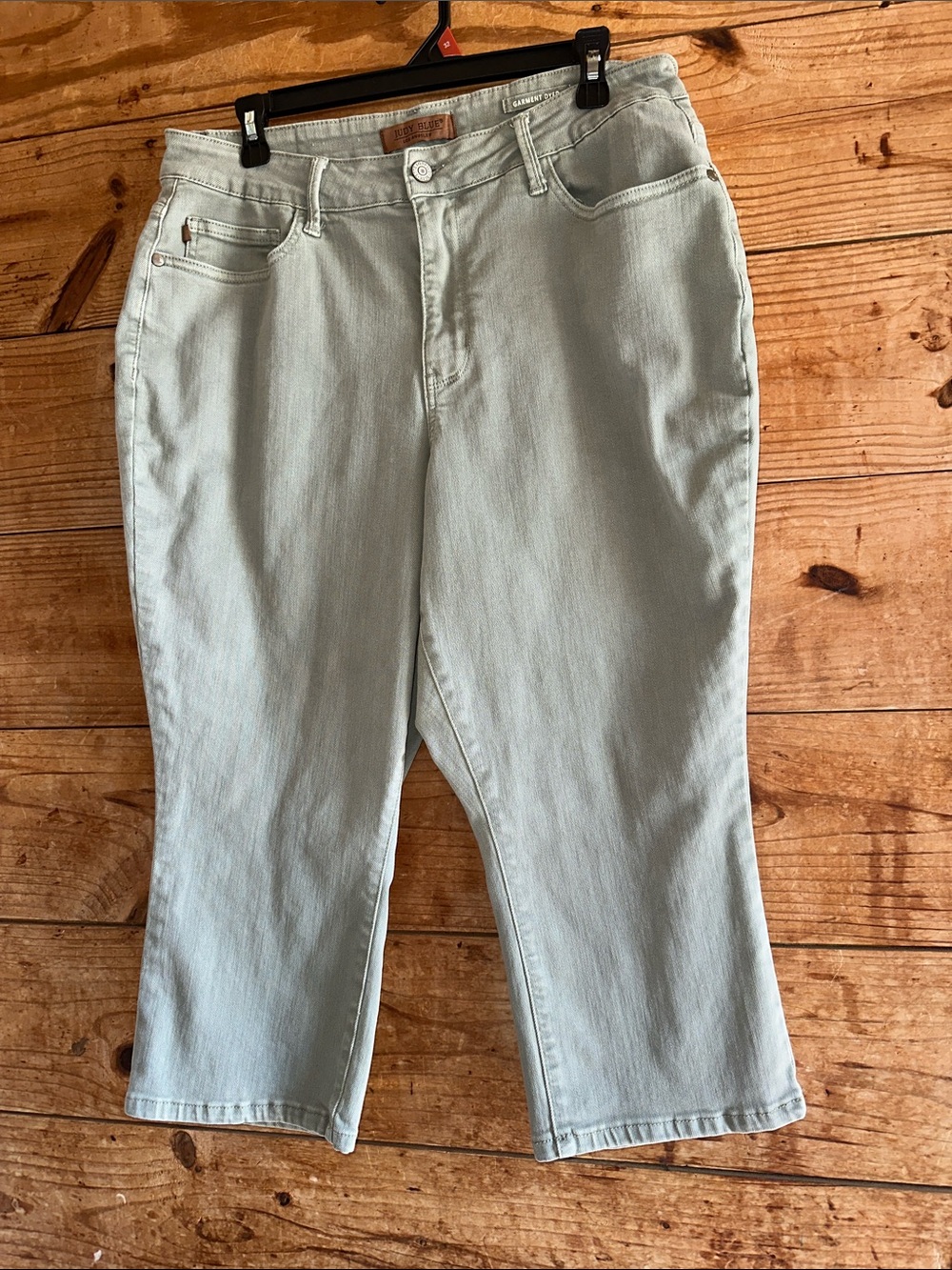 Judy Blue Cropped Light Sage Women’s Jeans - Relaxed Fit